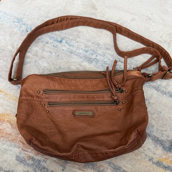Stone & Co. Handbags - Stone & Co. Tan Leather Shoulder Bag